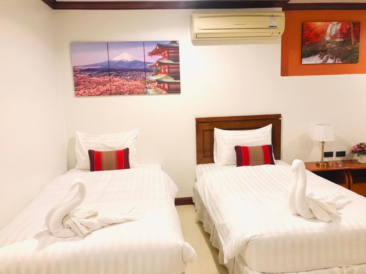Benetti House Hostel Patong Exterior photo